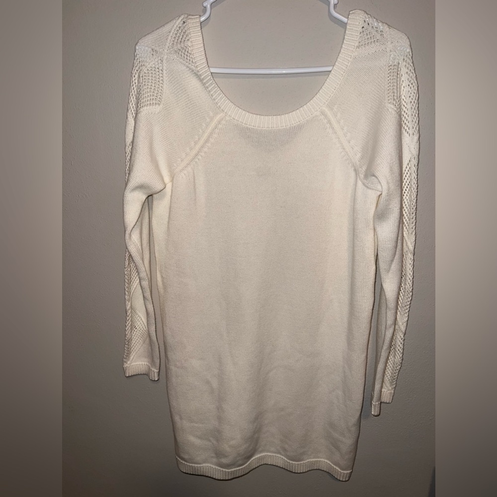 Volcom Offwhite Sweater Women’s‎ Size Medium (12)